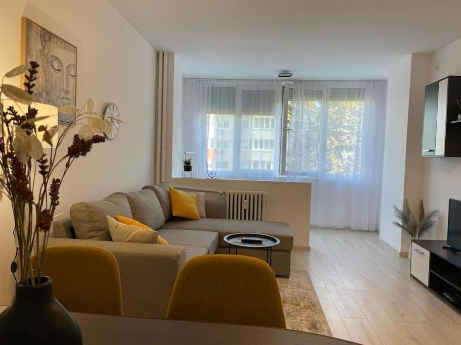 Mav Bucharest Apartment Exterior photo